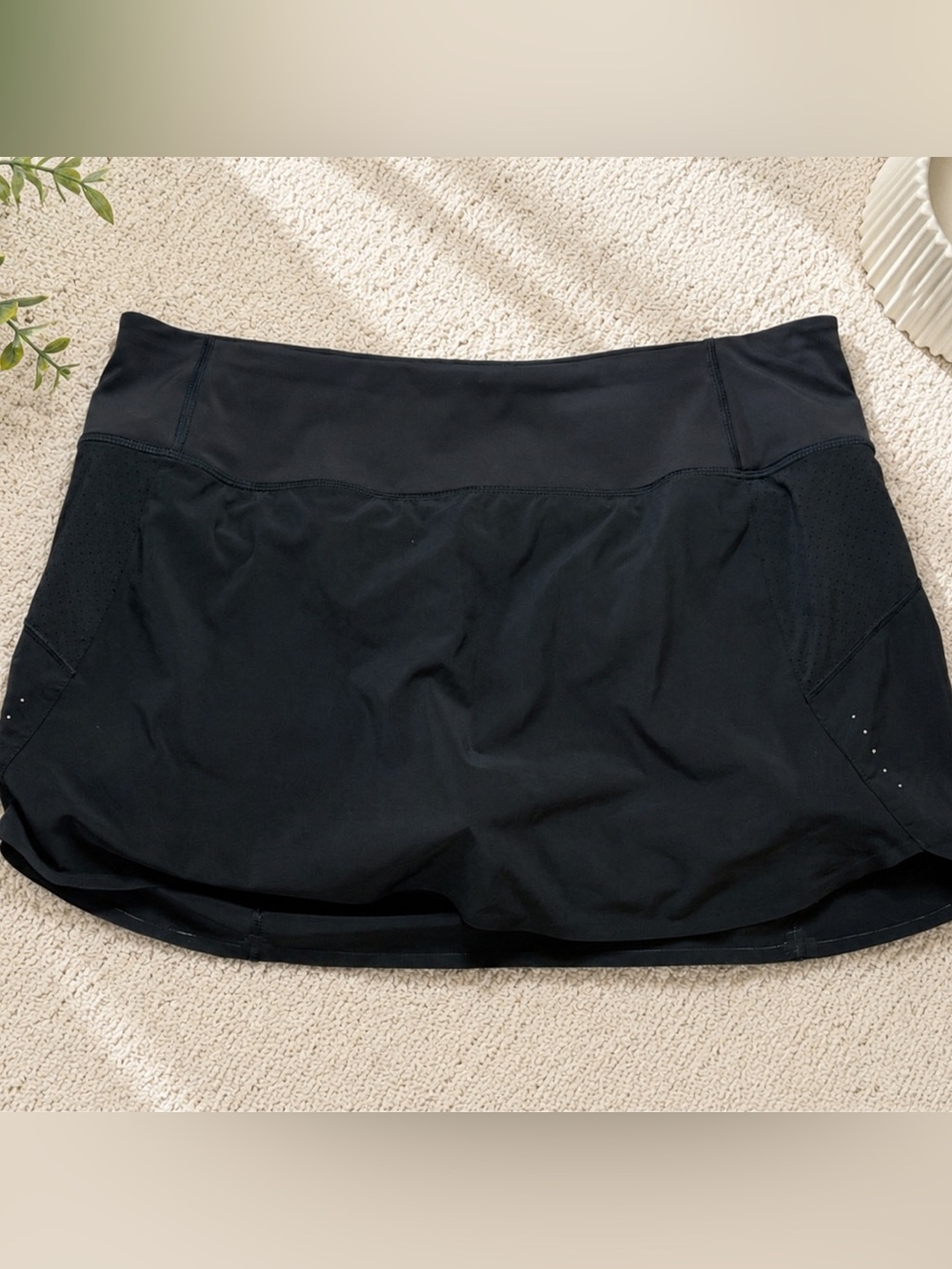 Athleta Run With It 14” Black Athletic Skort Size L Built-In Shorts Running Golf